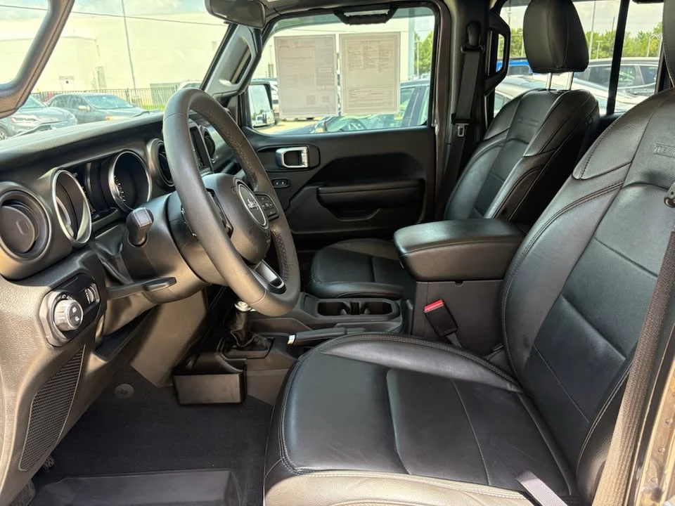 2023 Jeep JT Gladiator - Image 8 of 19