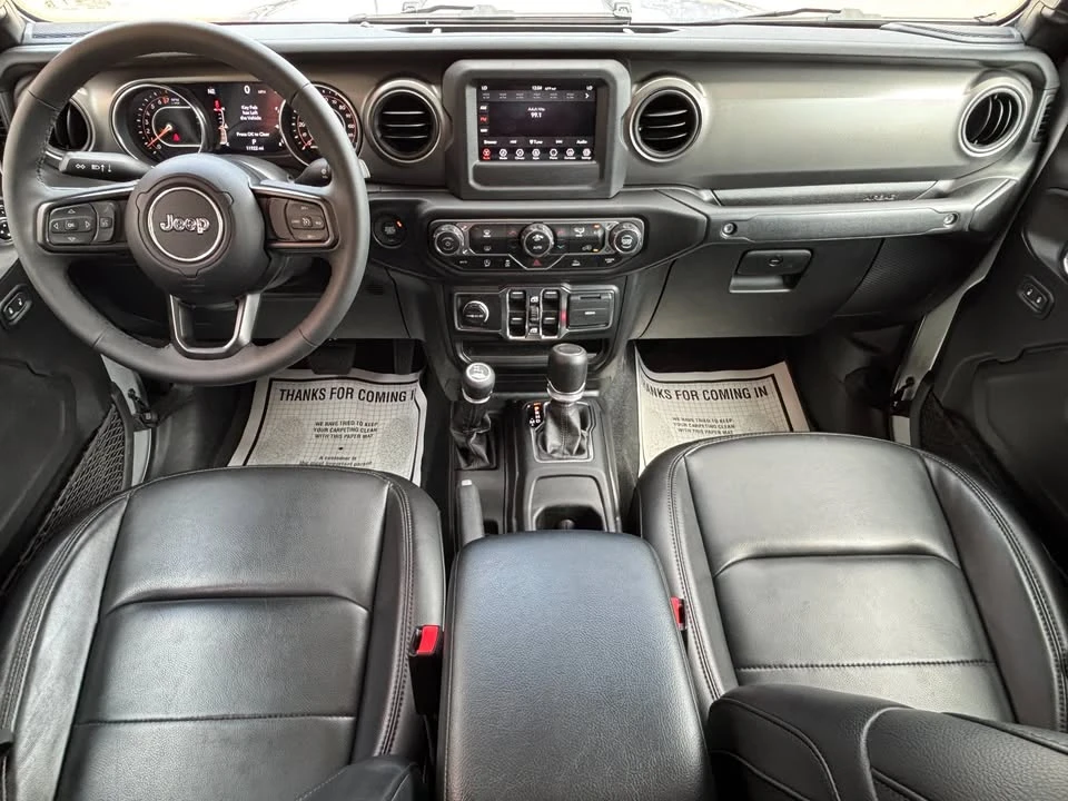 2023 Jeep JT Gladiator - Image 12 of 17
