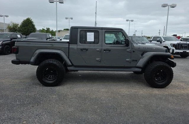 2023 Jeep JT Gladiator - Image 2 of 20