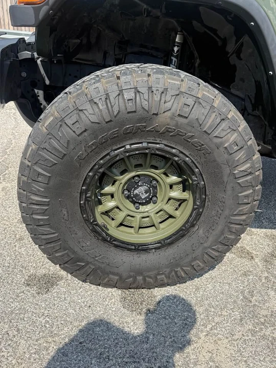 2023 Jeep JT Gladiator - Image 8 of 12