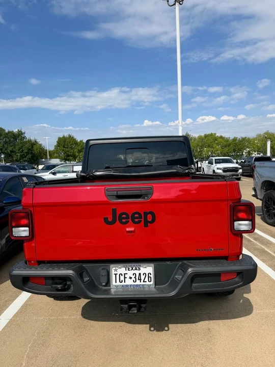 2023 Jeep JT Gladiator - Image 5 of 9