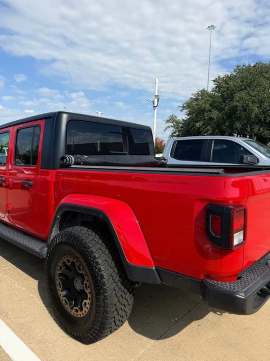 2023 Jeep JT Gladiator - Image 2 of 9