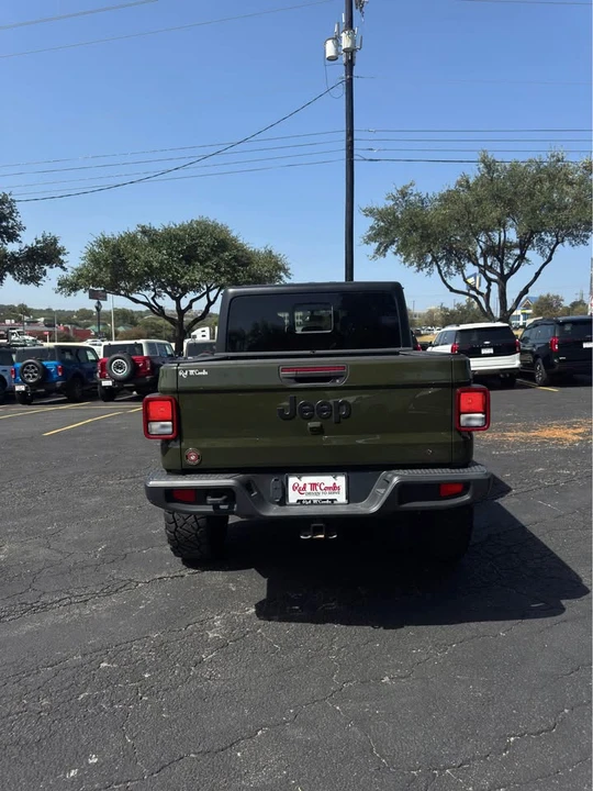 2023 Jeep JT Gladiator - Image 3 of 10