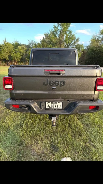 2023 Jeep JT Gladiator - Image 4 of 16