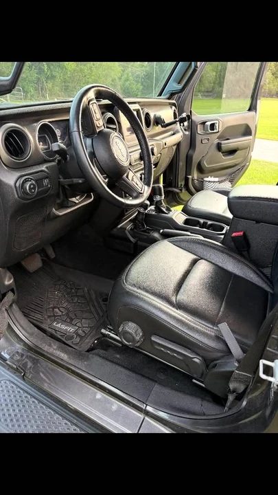 2023 Jeep JT Gladiator - Image 10 of 16