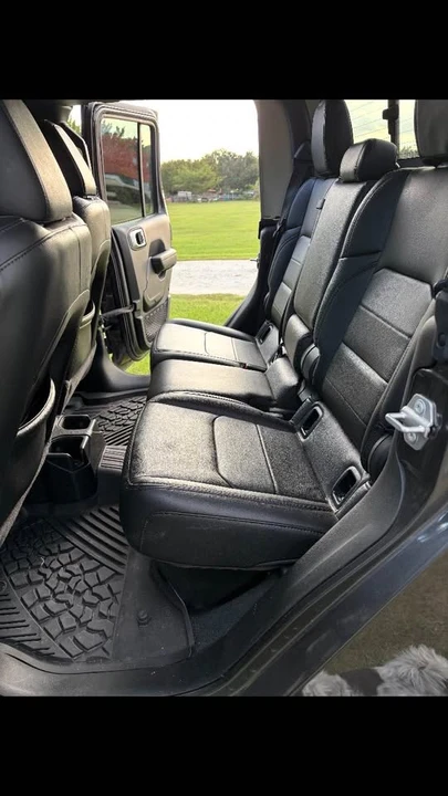 2023 Jeep JT Gladiator - Image 13 of 16