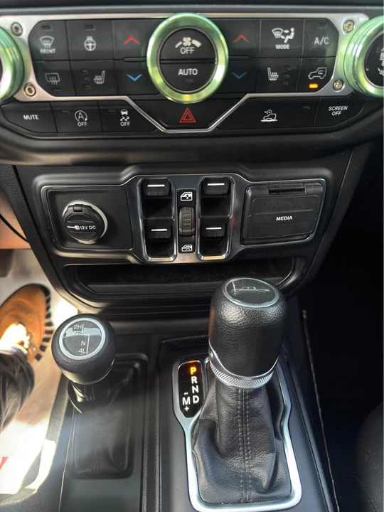 2023 Jeep JT Gladiator - Image 7 of 10