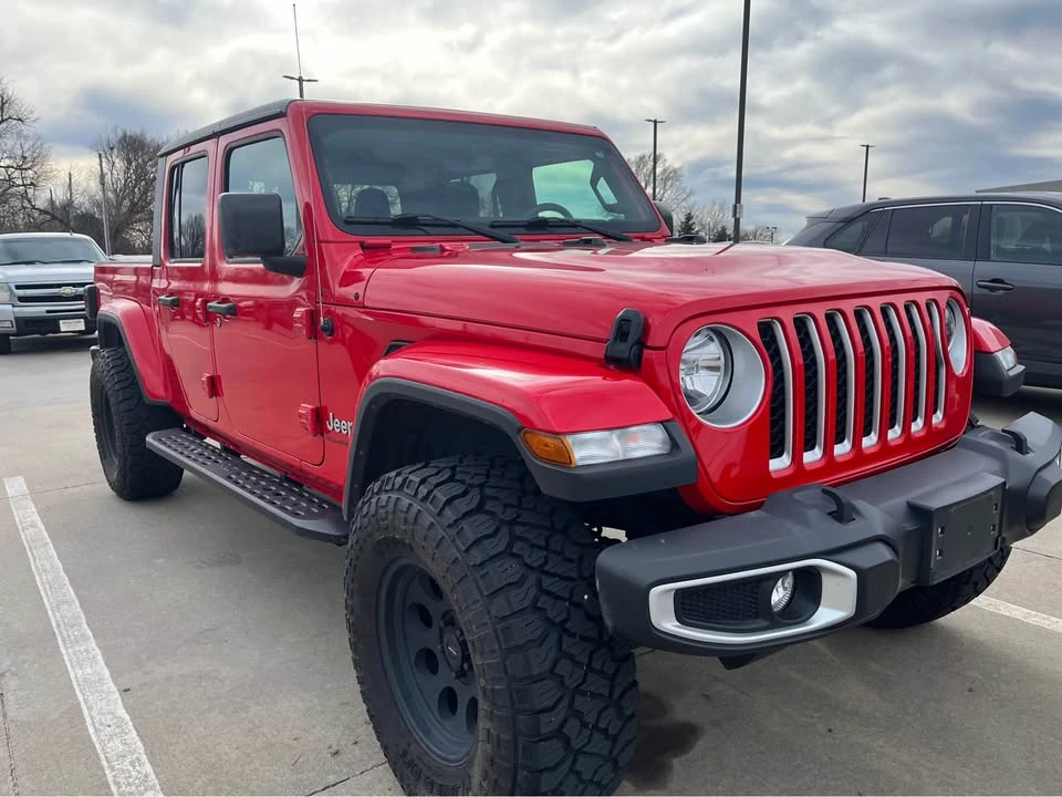 2023 Jeep JT Gladiator - Image 2 of 7