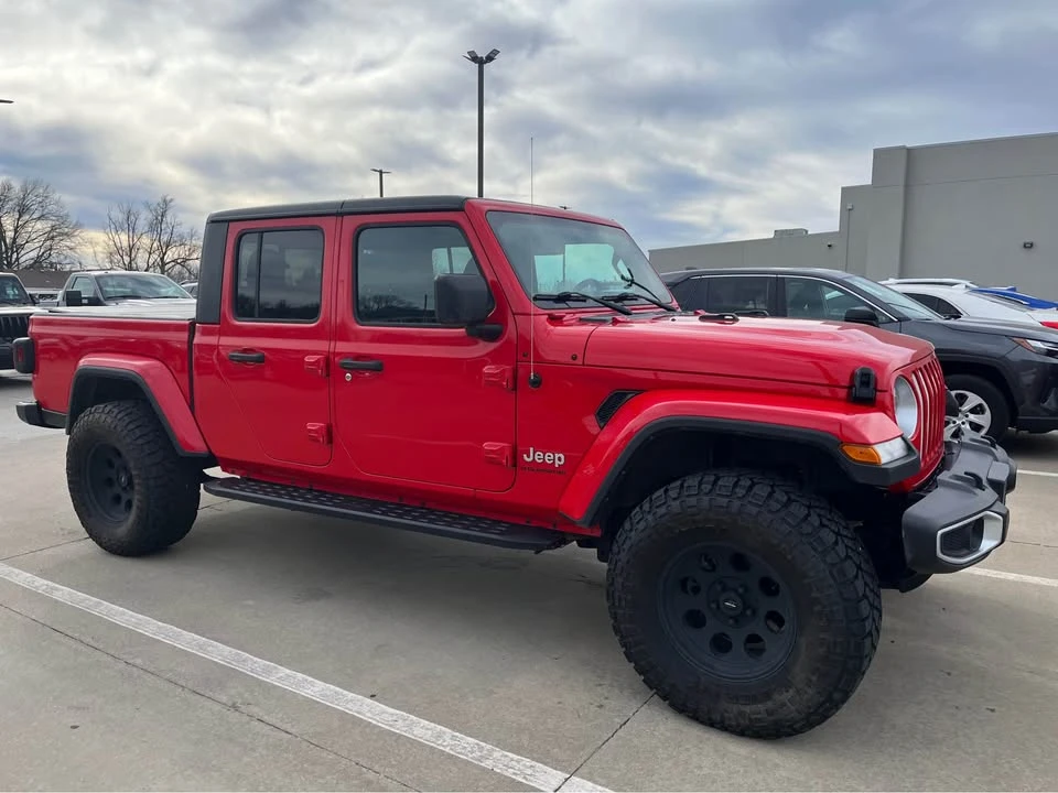 2023 Jeep JT Gladiator - Image 5 of 7