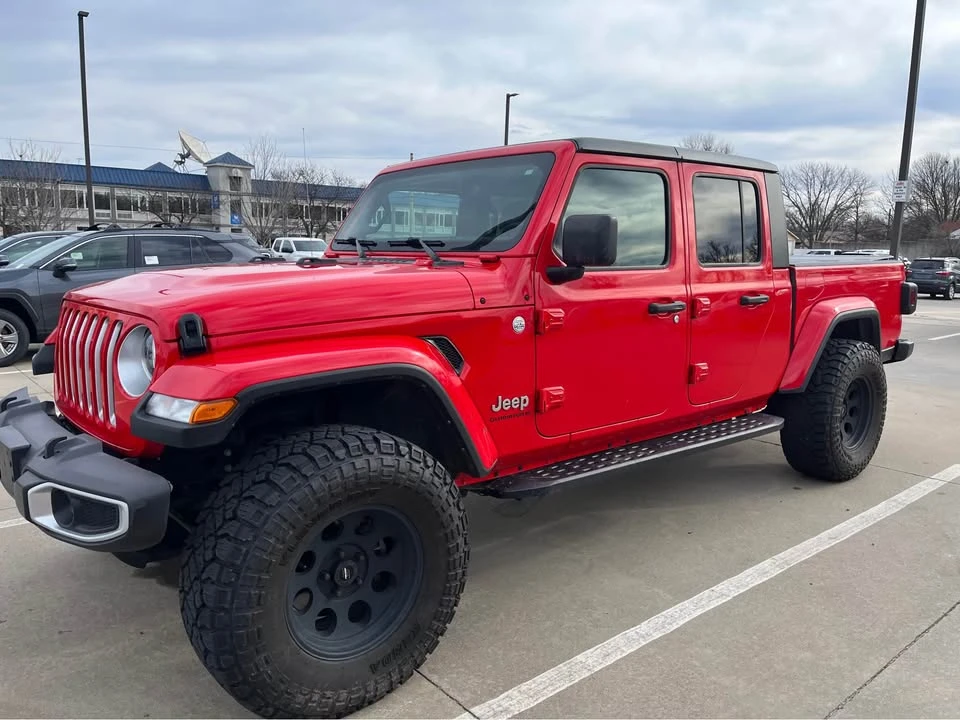 2023 Jeep JT Gladiator - Image 3 of 7