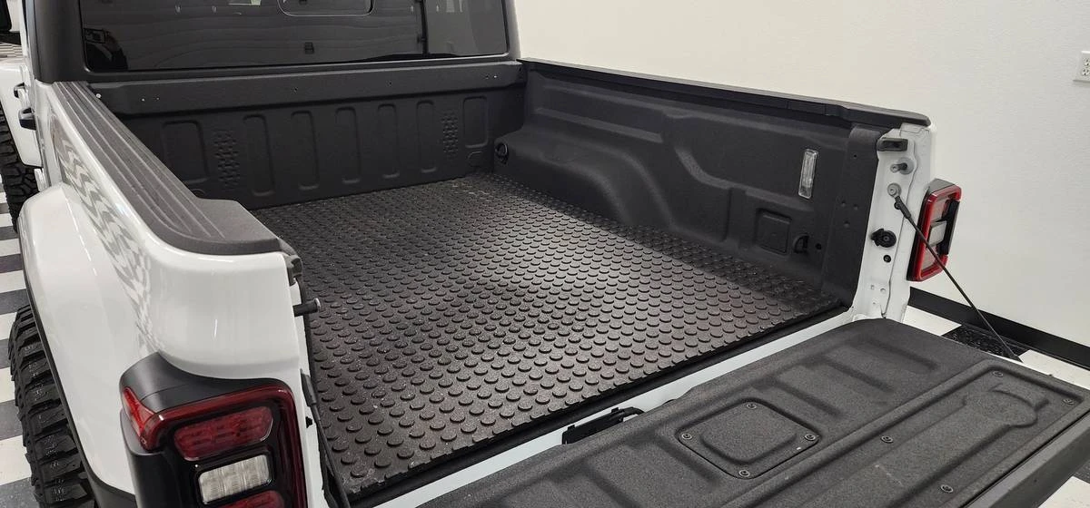 2023 Jeep JT Gladiator - Image 3 of 10