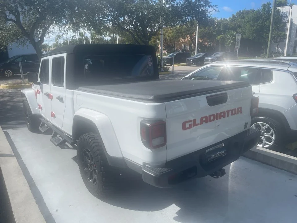 2023 Jeep JT Gladiator - Image 6 of 12