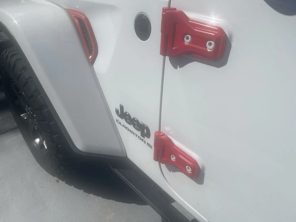 2023 Jeep JT Gladiator - Image 8 of 12