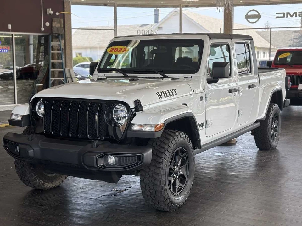 2023 Jeep JT Gladiator - Image 19 of 31