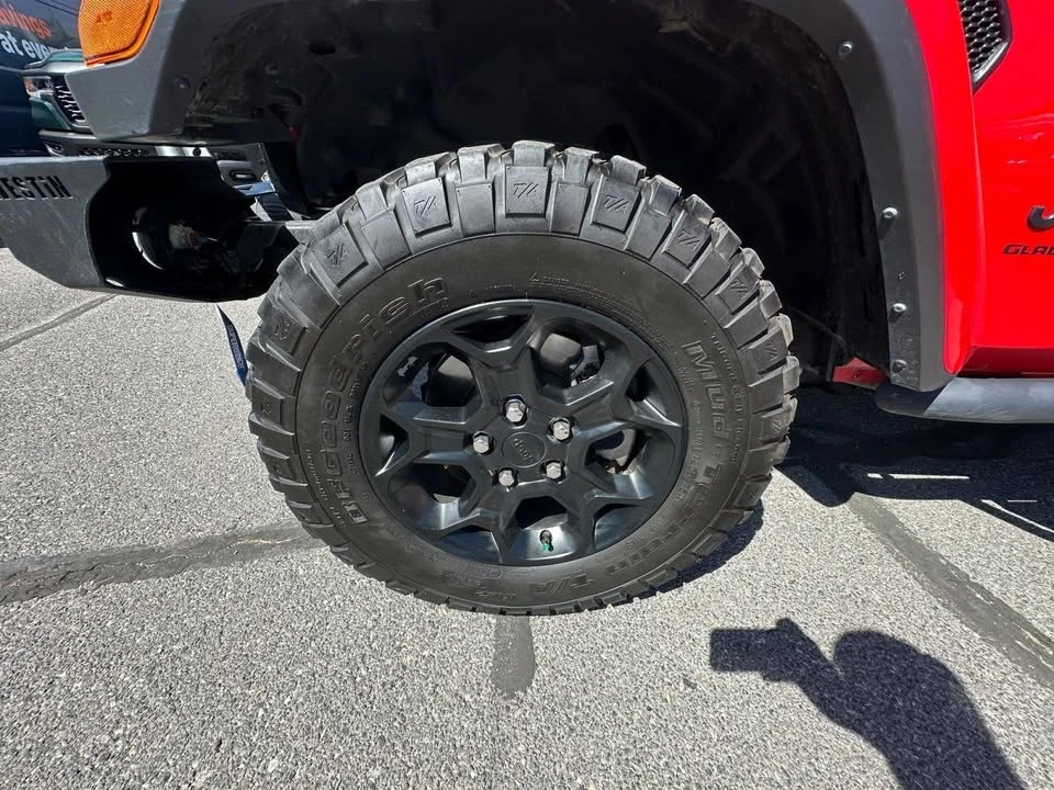 2023 Jeep JT Gladiator - Image 14 of 20