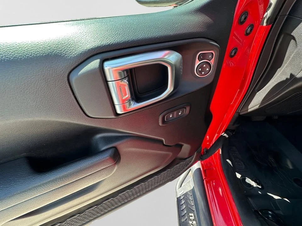 2023 Jeep JT Gladiator - Image 15 of 20