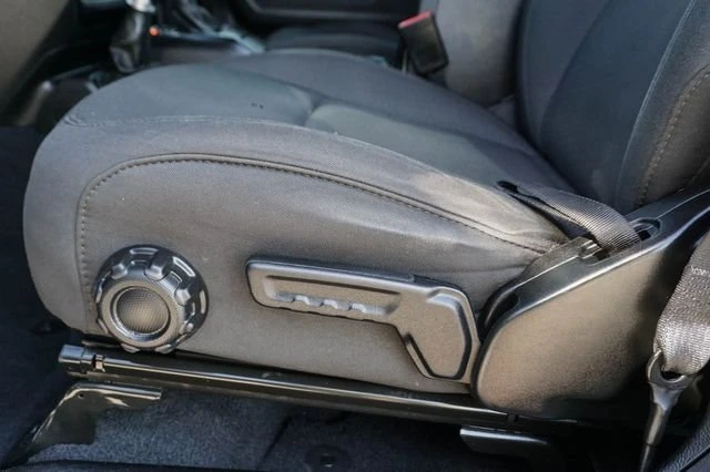 2023 Jeep JT Gladiator - Image 13 of 18