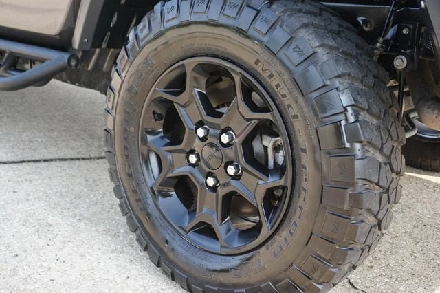 2023 Jeep JT Gladiator - Image 8 of 18