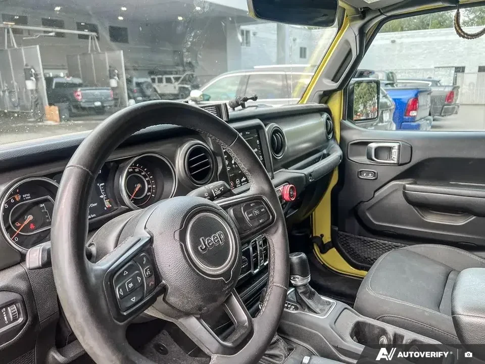 2023 Jeep JT Gladiator - Image 9 of 16