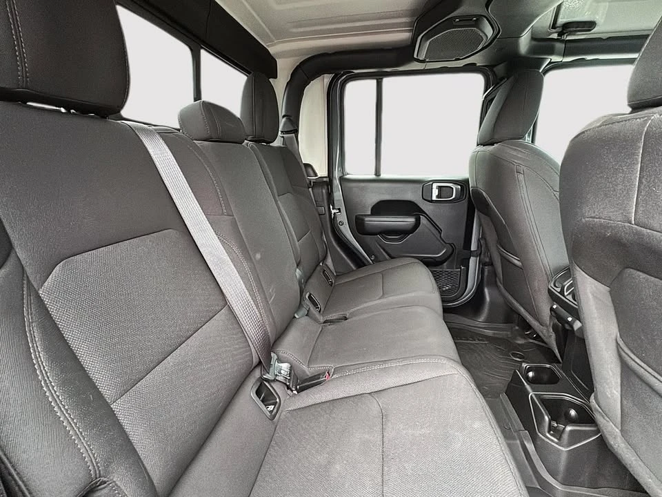 2023 Jeep JT Gladiator - Image 16 of 20