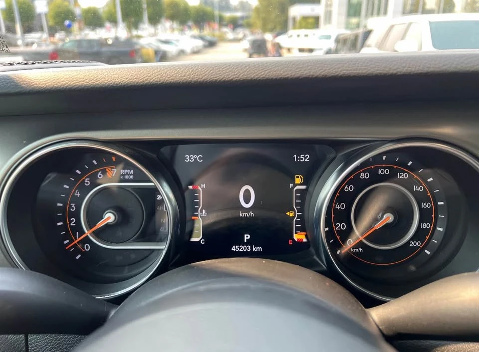2023 Jeep JT Gladiator - Image 14 of 15