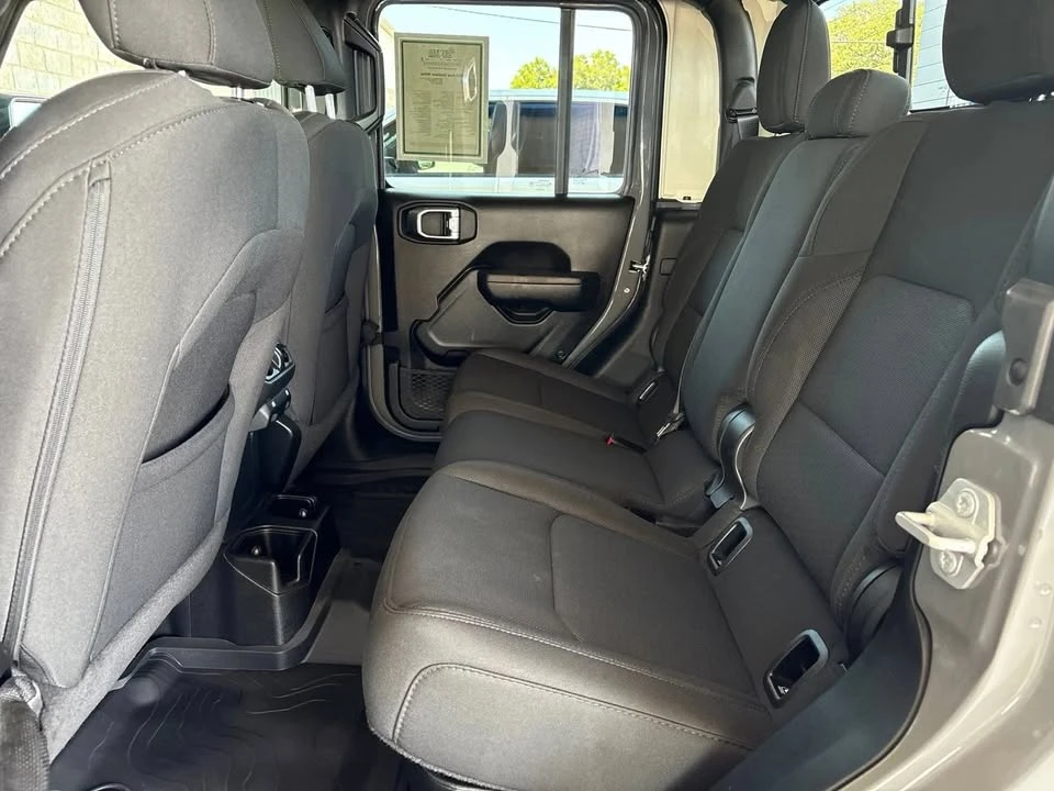 2023 Jeep JT Gladiator - Image 9 of 13