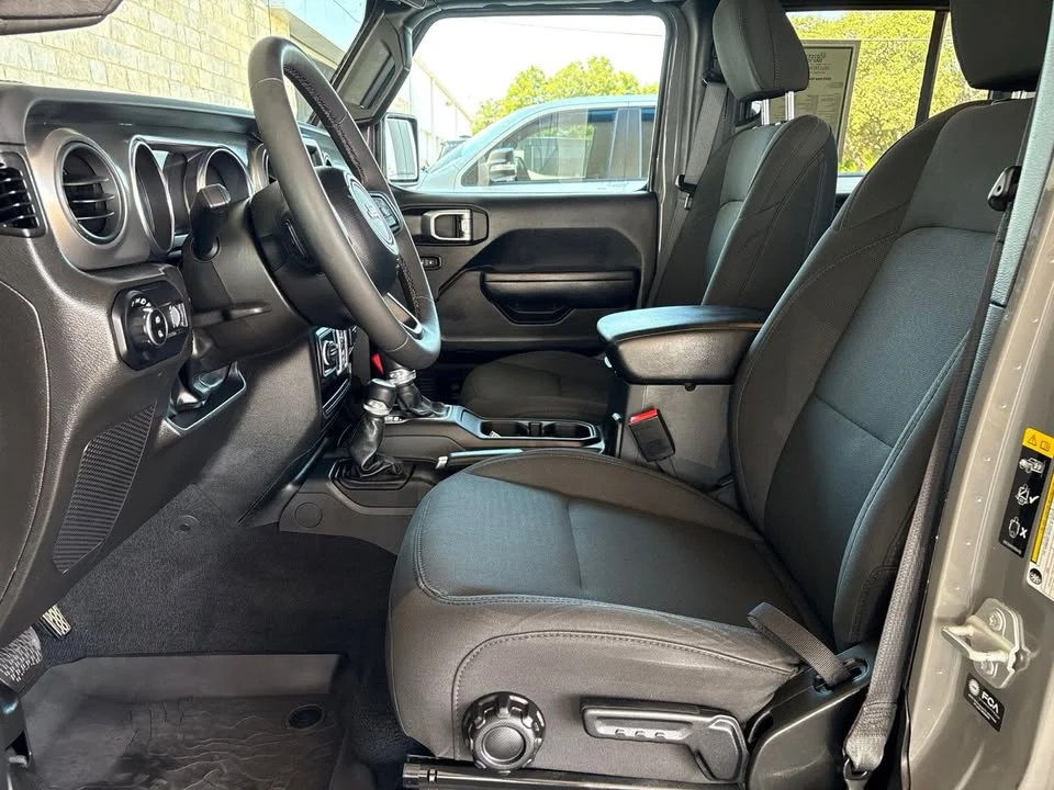 2023 Jeep JT Gladiator - Image 8 of 13