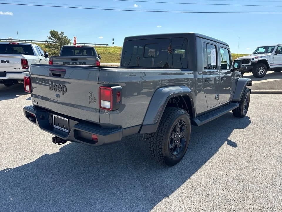 2023 Jeep JT Gladiator - Image 5 of 13