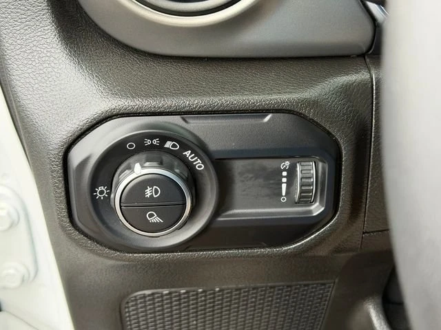 2023 Jeep JT Gladiator - Image 9 of 16