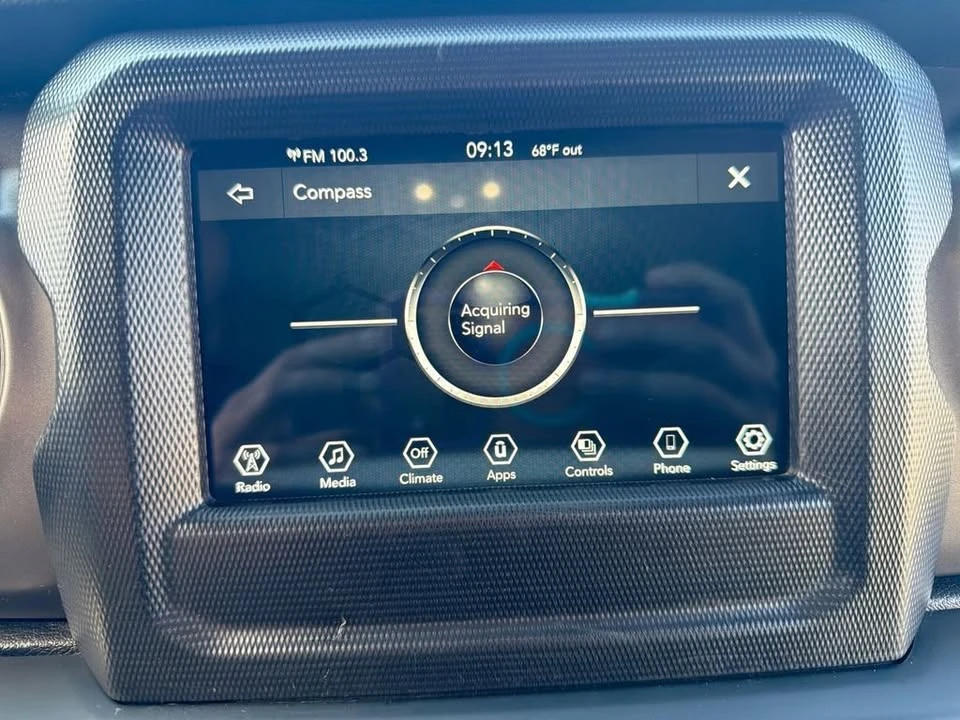 2023 Jeep JT Gladiator - Image 11 of 17