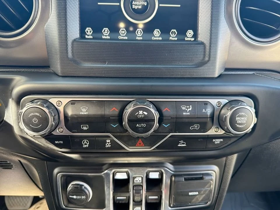 2023 Jeep JT Gladiator - Image 8 of 17