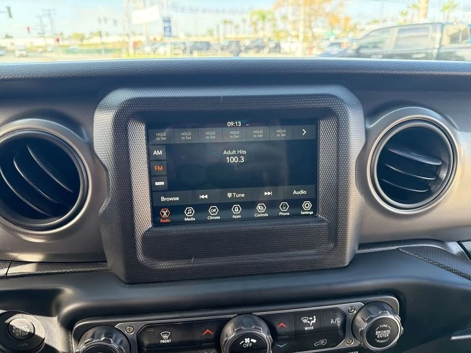 2023 Jeep JT Gladiator - Image 12 of 20