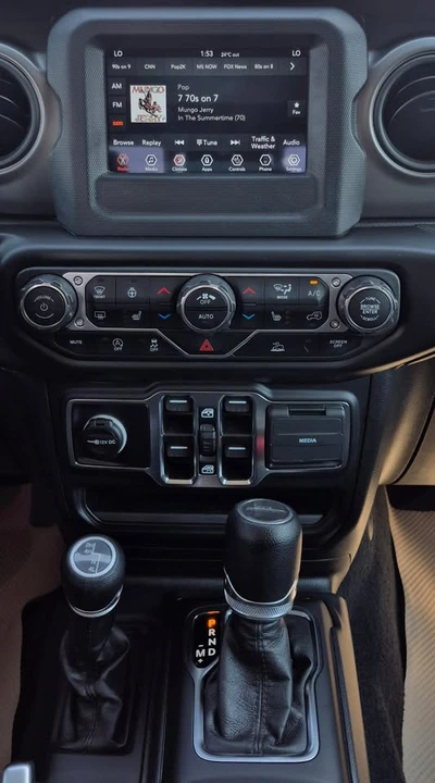 2023 Jeep JT Gladiator - Image 12 of 14