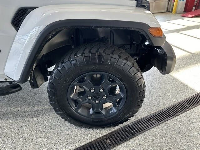 2023 Jeep JT Gladiator - Image 18 of 18