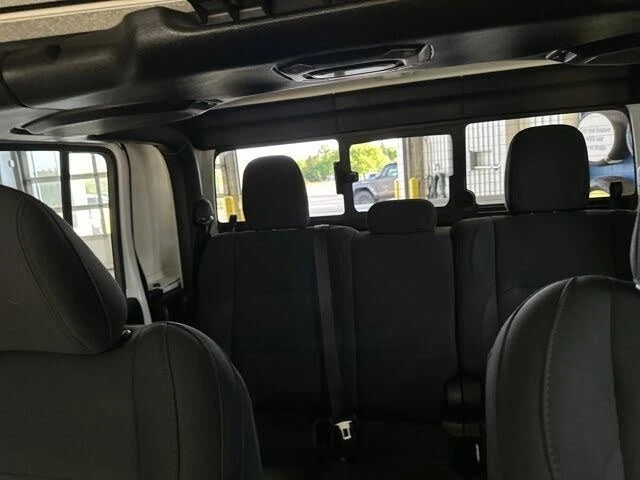 2023 Jeep JT Gladiator - Image 13 of 18