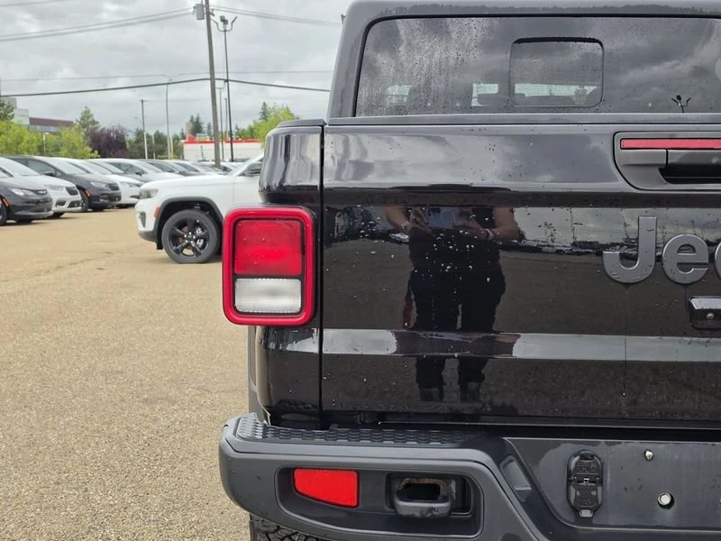 2023 Jeep JT Gladiator - Image 12 of 20