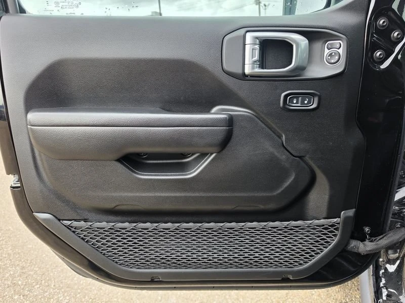 2023 Jeep JT Gladiator - Image 18 of 20