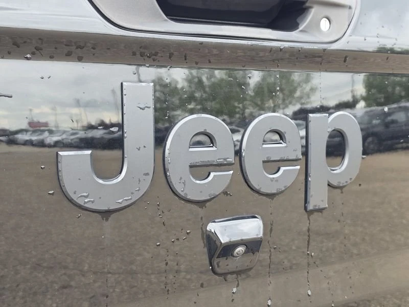 2023 Jeep JT Gladiator - Image 14 of 20