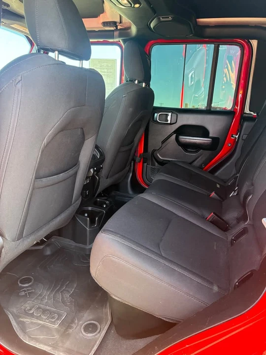 2023 Jeep JT Gladiator - Image 10 of 11