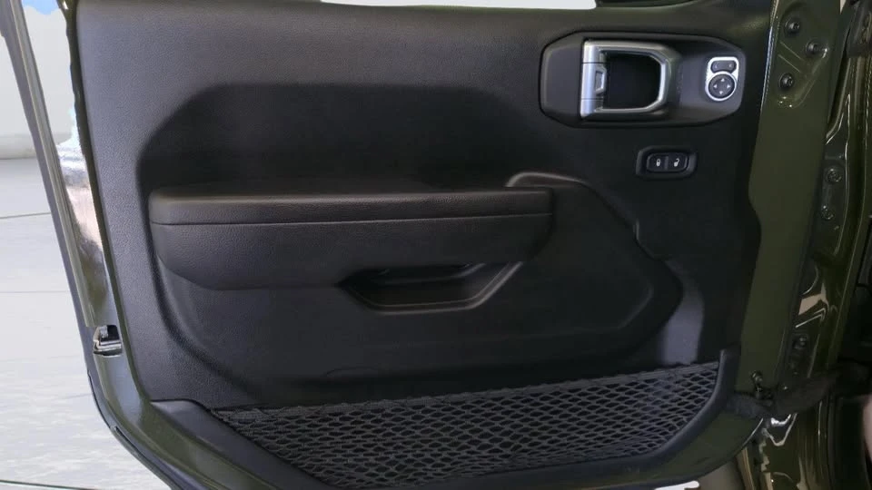 2023 Jeep JT Gladiator - Image 12 of 20