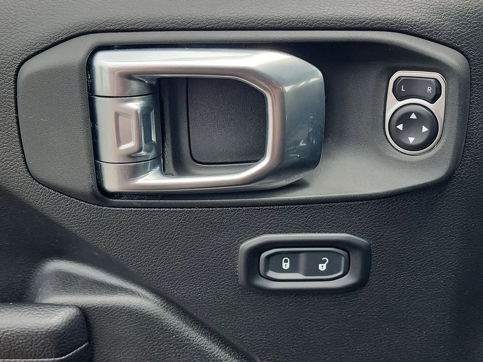 2023 Jeep JT Gladiator - Image 12 of 20