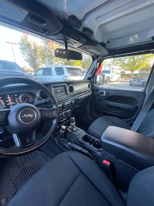 2023 Jeep JT Gladiator - Image 6 of 12