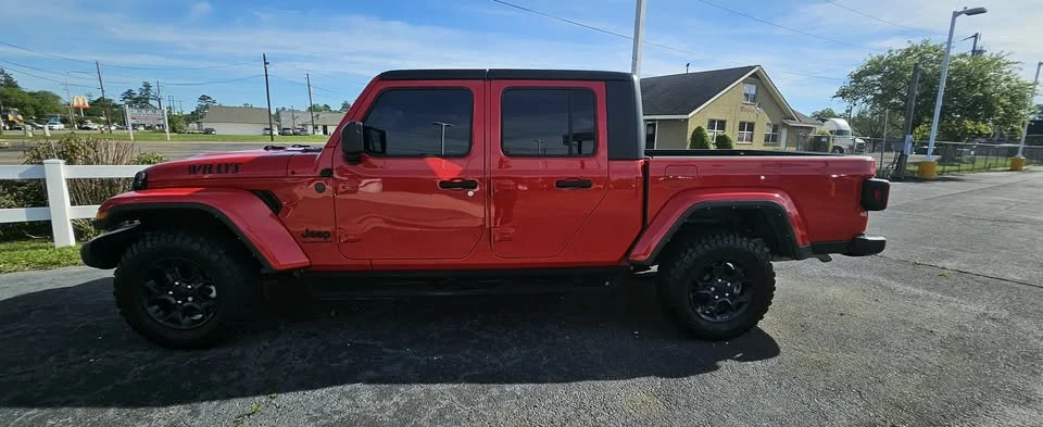 2023 Jeep JT Gladiator - Image 3 of 9