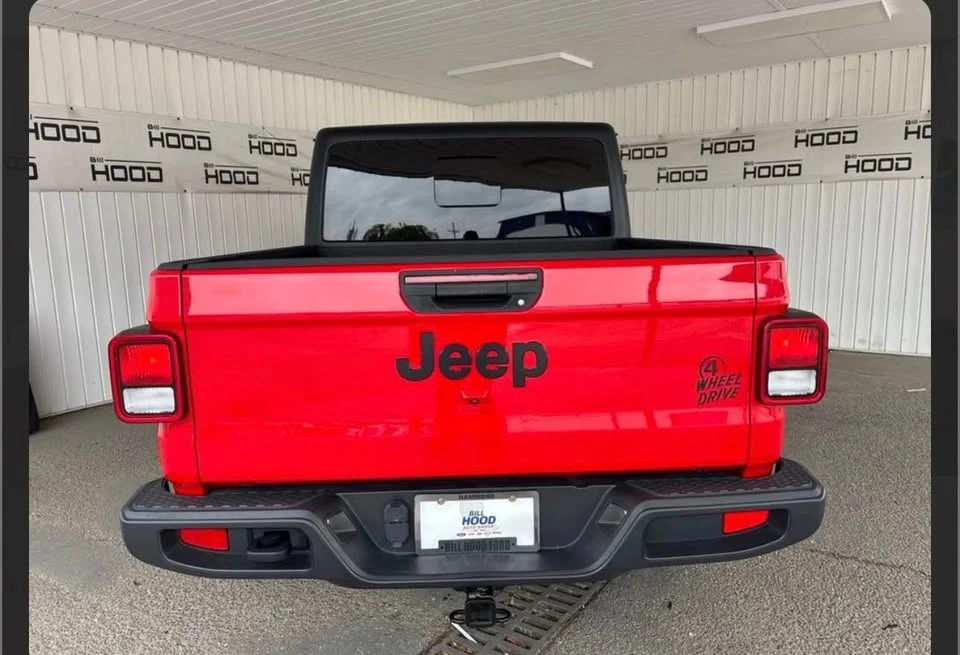 2023 Jeep JT Gladiator - Image 3 of 7