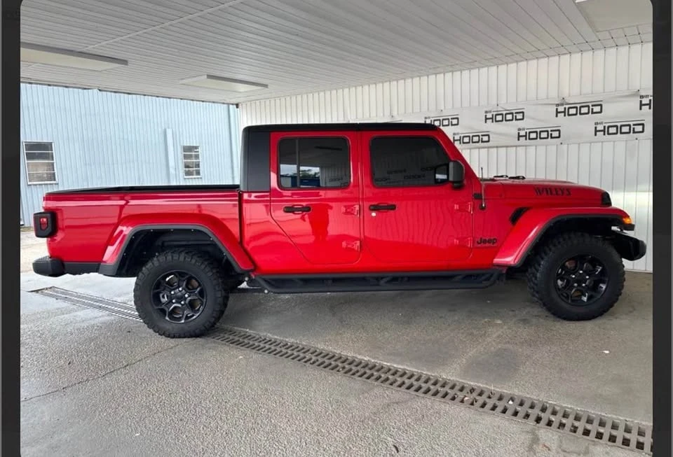 2023 Jeep JT Gladiator - Image 4 of 7