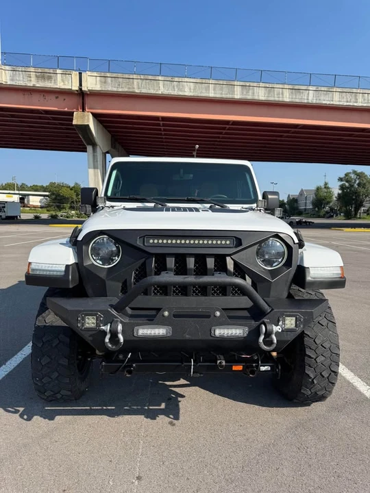2023 Jeep JT Gladiator - Image 2 of 18