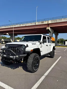 2023 Jeep Gladiator Willys Pickup 4D 5 ft