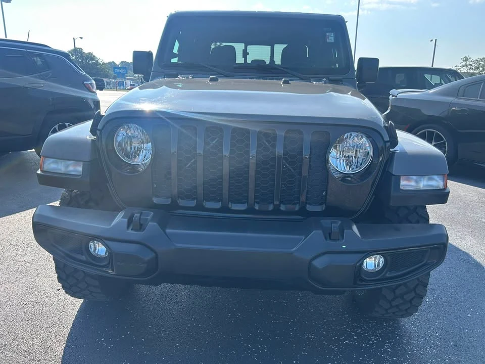 2023 Jeep JT Gladiator - Image 2 of 7