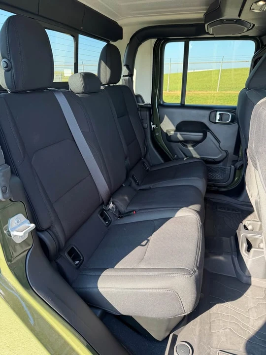 2023 Jeep JT Gladiator - Image 7 of 12
