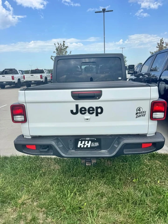 2023 Jeep JT Gladiator - Image 6 of 17